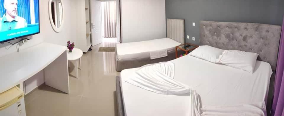 Hotel Elisabet Sarandë Exteriér fotografie