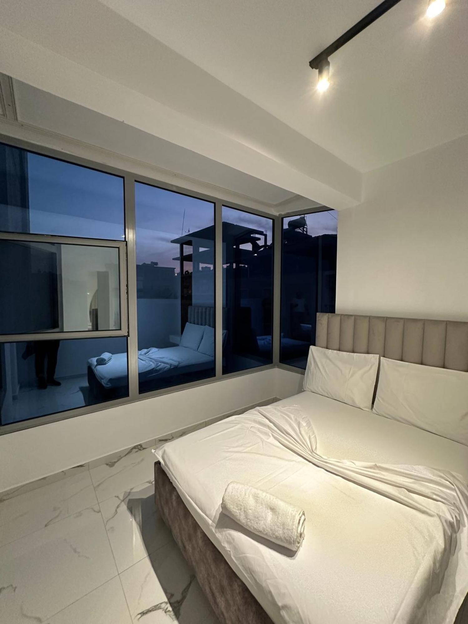 Hotel Elisabet Sarandë Exteriér fotografie