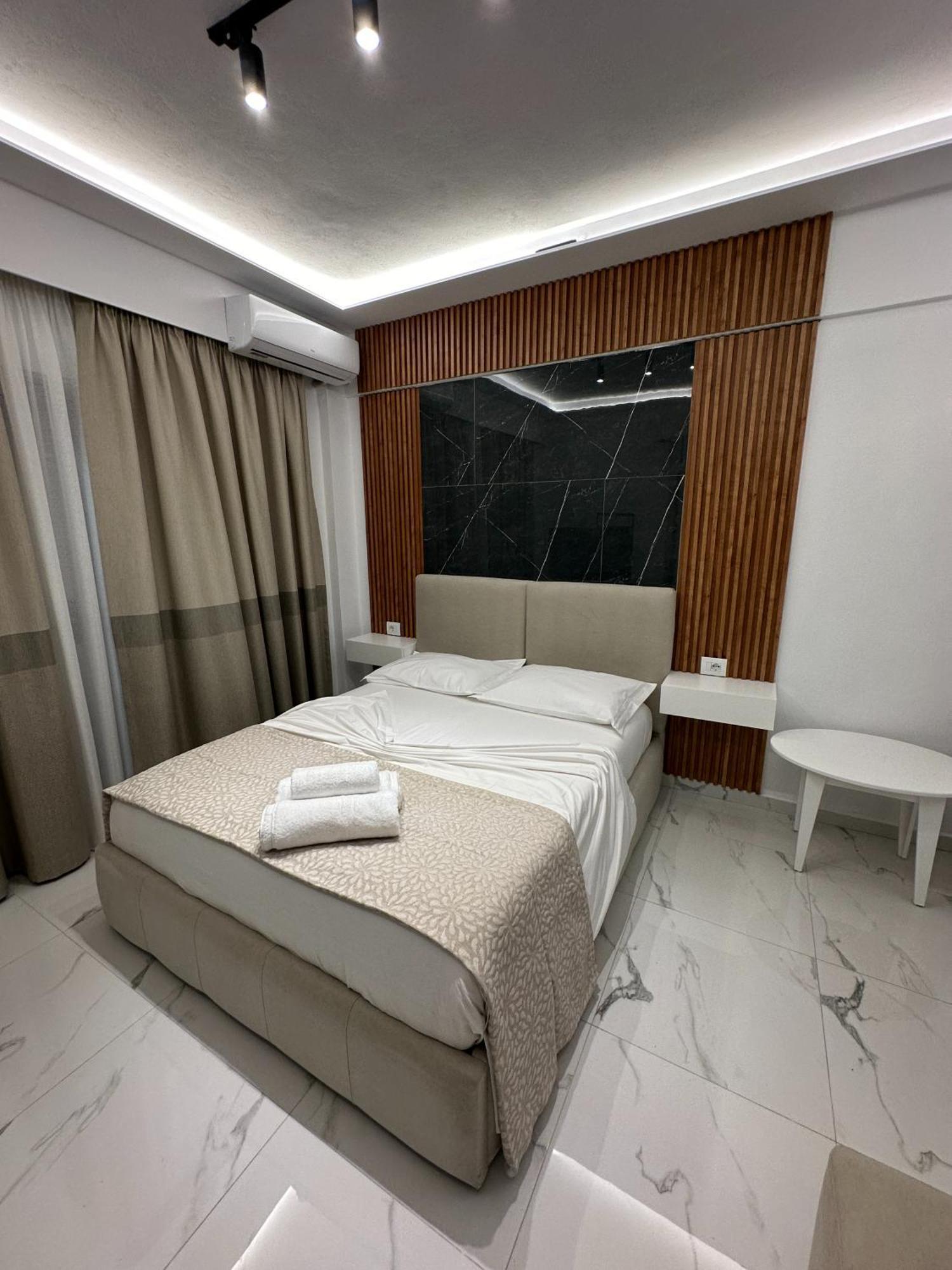 Hotel Elisabet Sarandë Exteriér fotografie