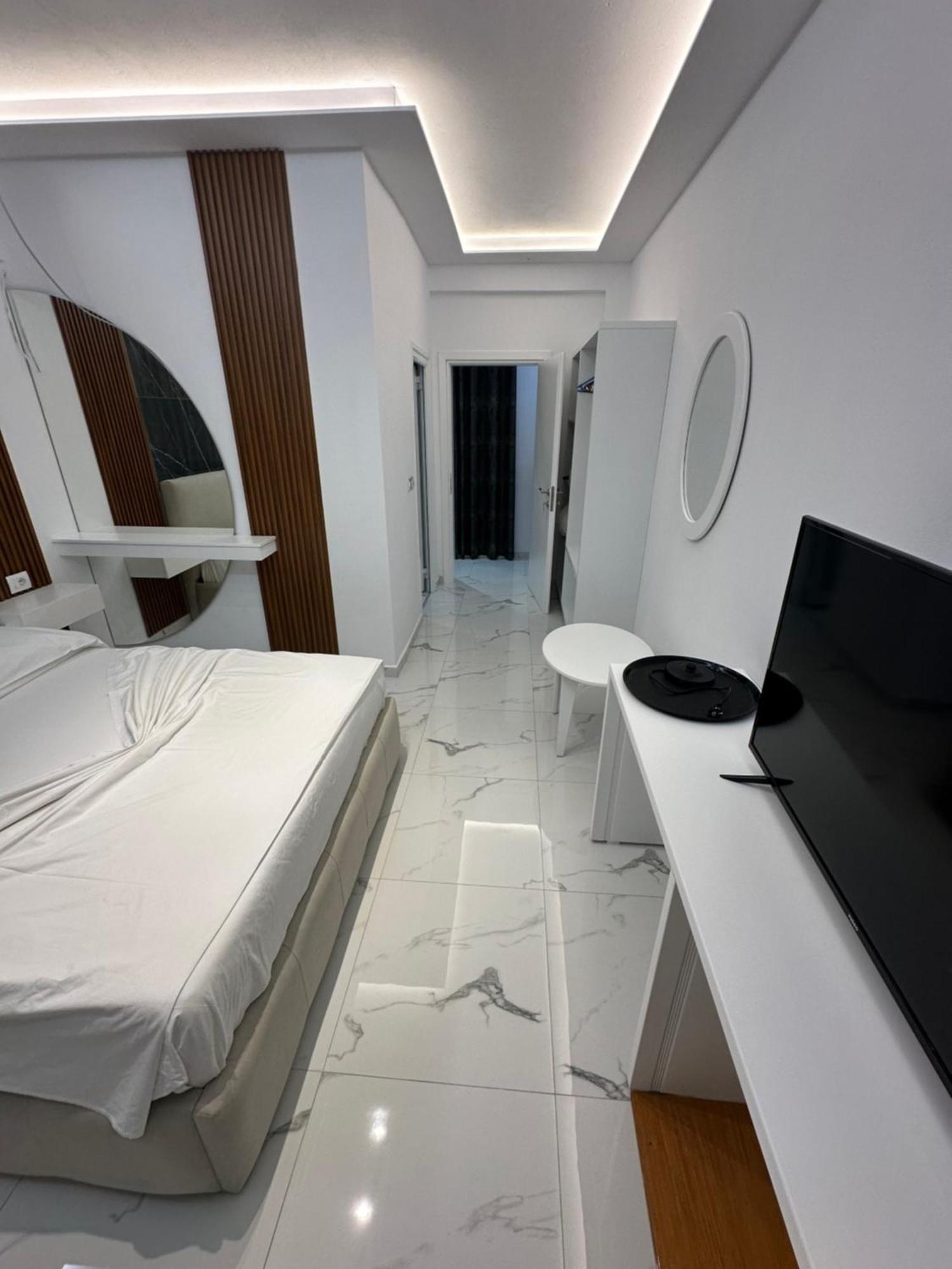 Hotel Elisabet Sarandë Exteriér fotografie
