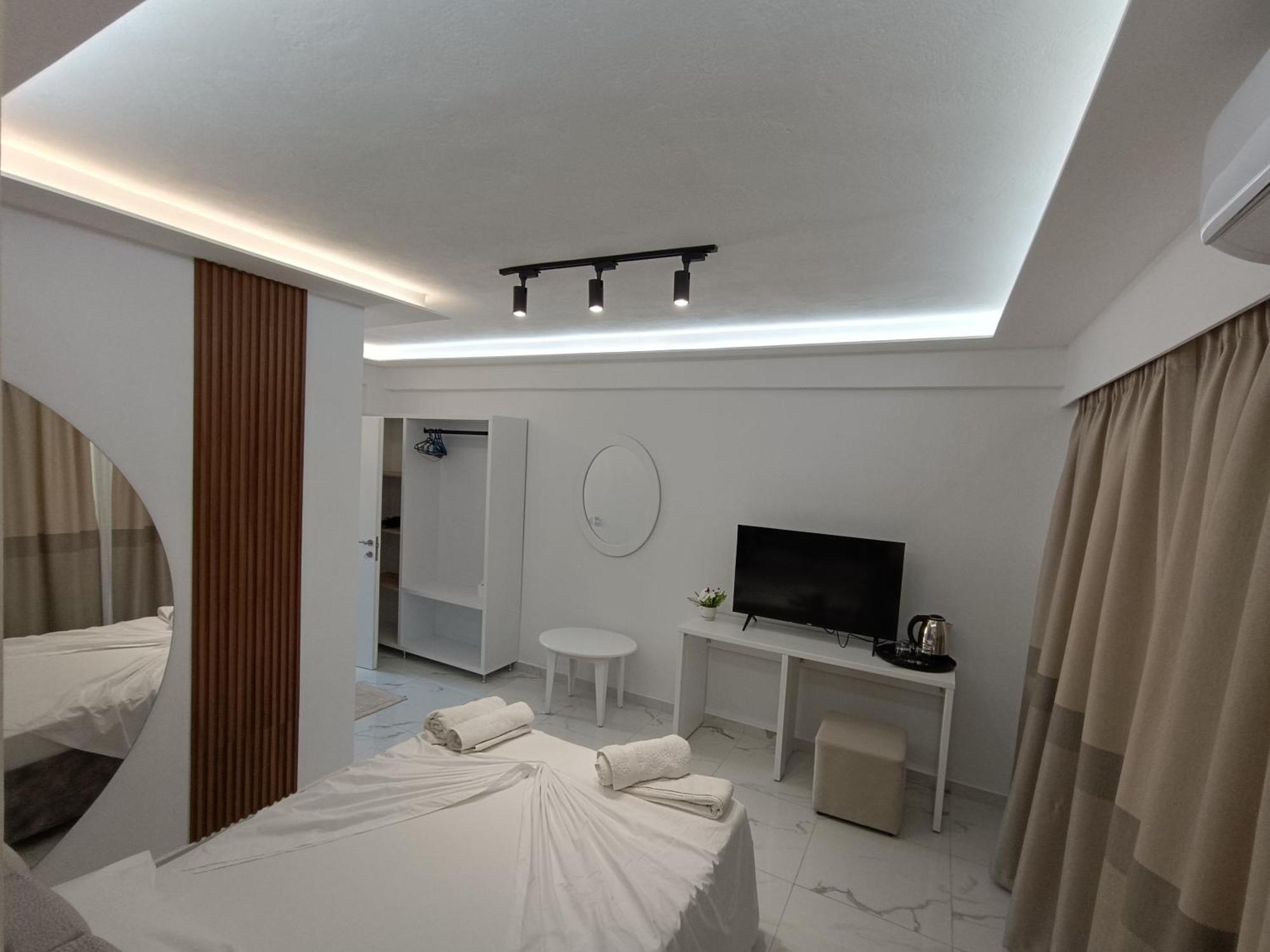Hotel Elisabet Sarandë Exteriér fotografie