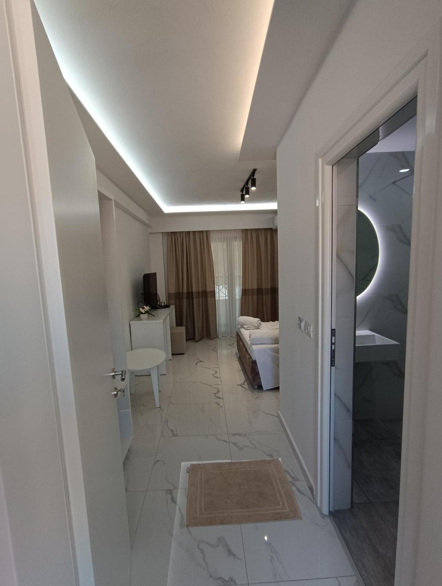 Hotel Elisabet Sarandë Exteriér fotografie